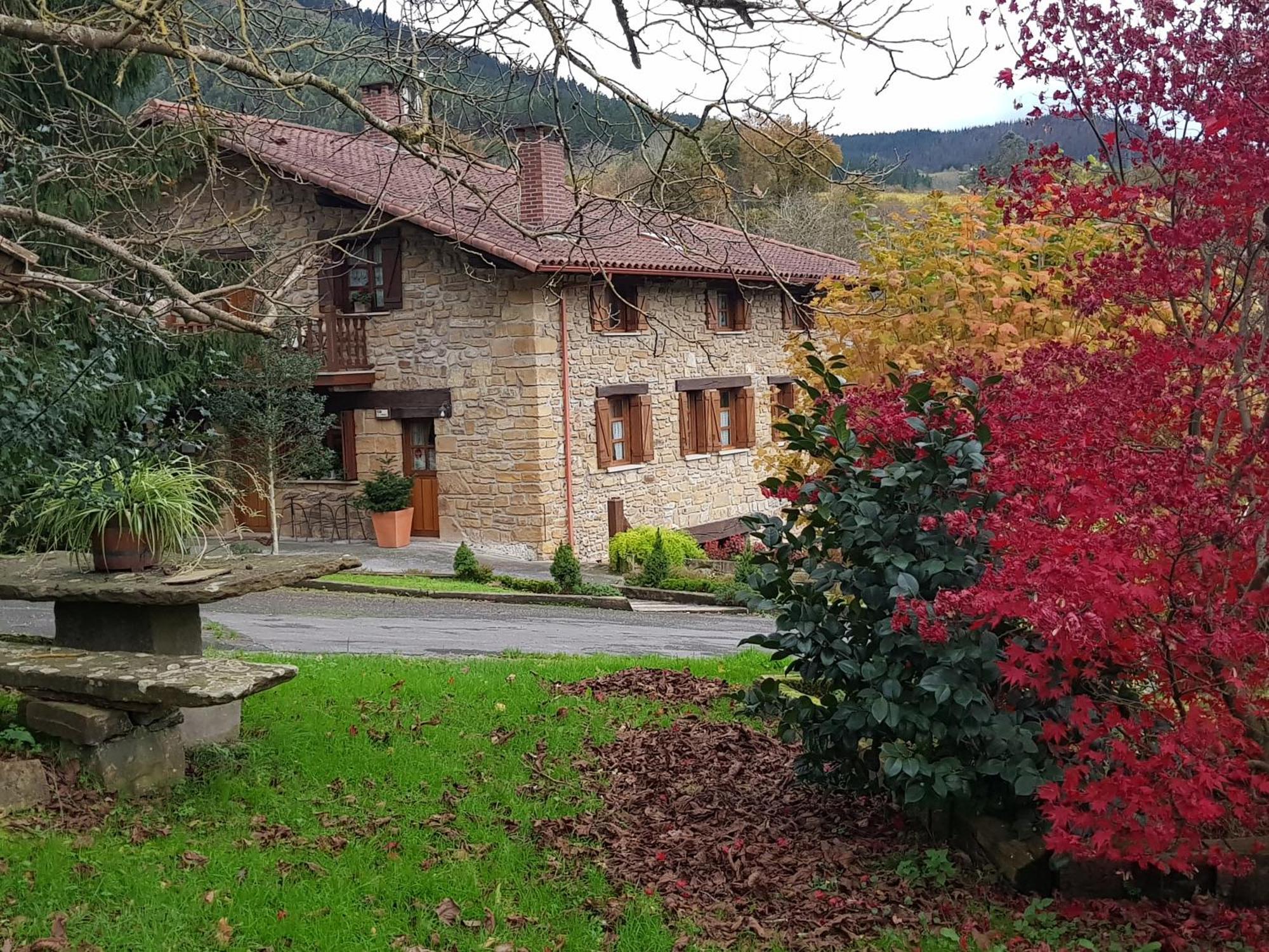Agroturismo Iberreko Errota Muxika Luaran gambar