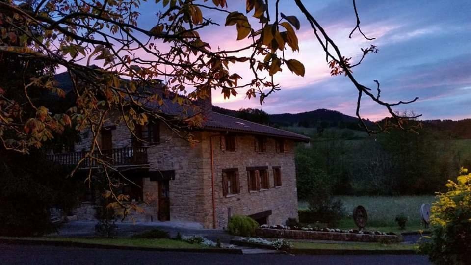 Agroturismo Iberreko Errota Muxika Luaran gambar