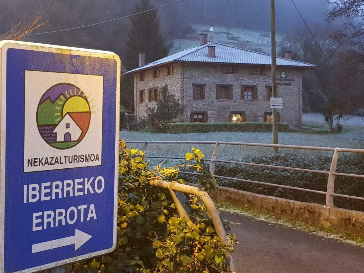 Agroturismo Iberreko Errota Muxika Luaran gambar